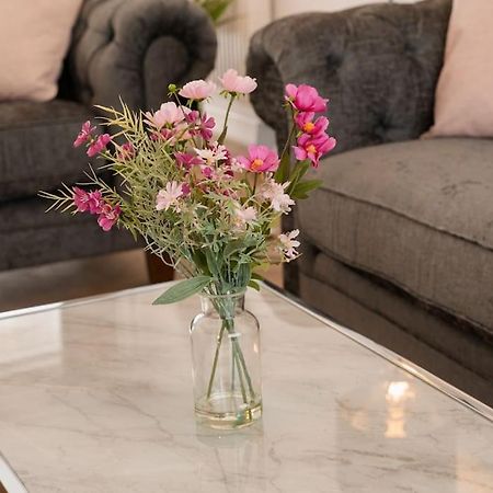 Prenton House, 3Br Close To Liverpool 伯肯黑德 外观 照片